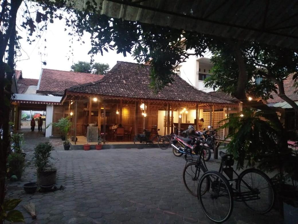 Diaga Grha Hotel 요그야카르타 외부 사진
