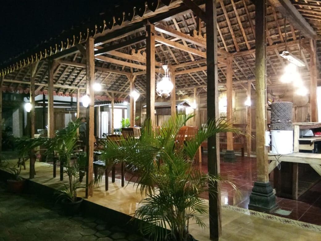 Diaga Grha Hotel 요그야카르타 외부 사진